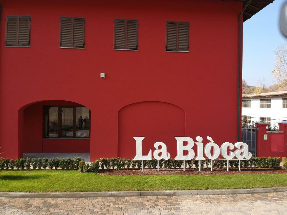 Agriturismo La Bioca Villa Serralunga d'Alba Kültér fotó